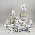 1713 2232 DINNER SET
